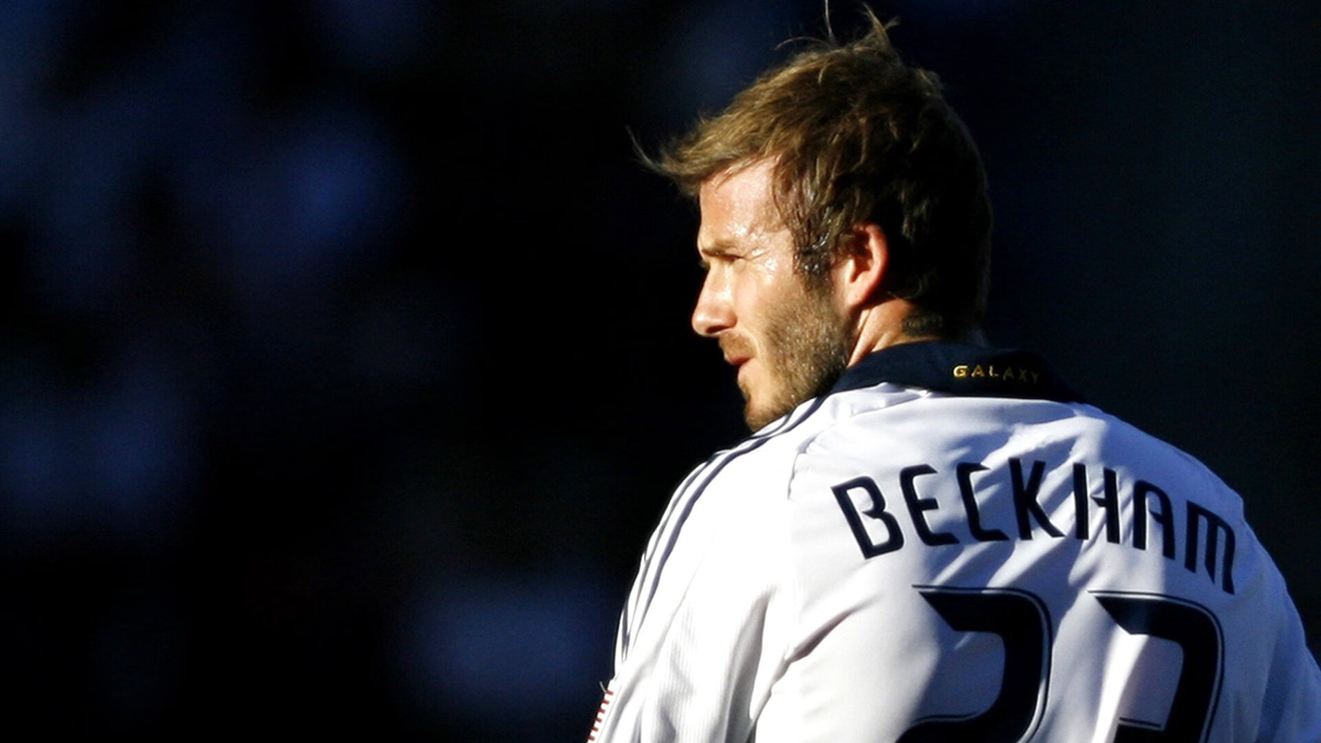 华体会app登入-拉恩:凭借速度和爆发力,他在全黑队反击战术中总能制造奇迹,拉恩vs费雷拉