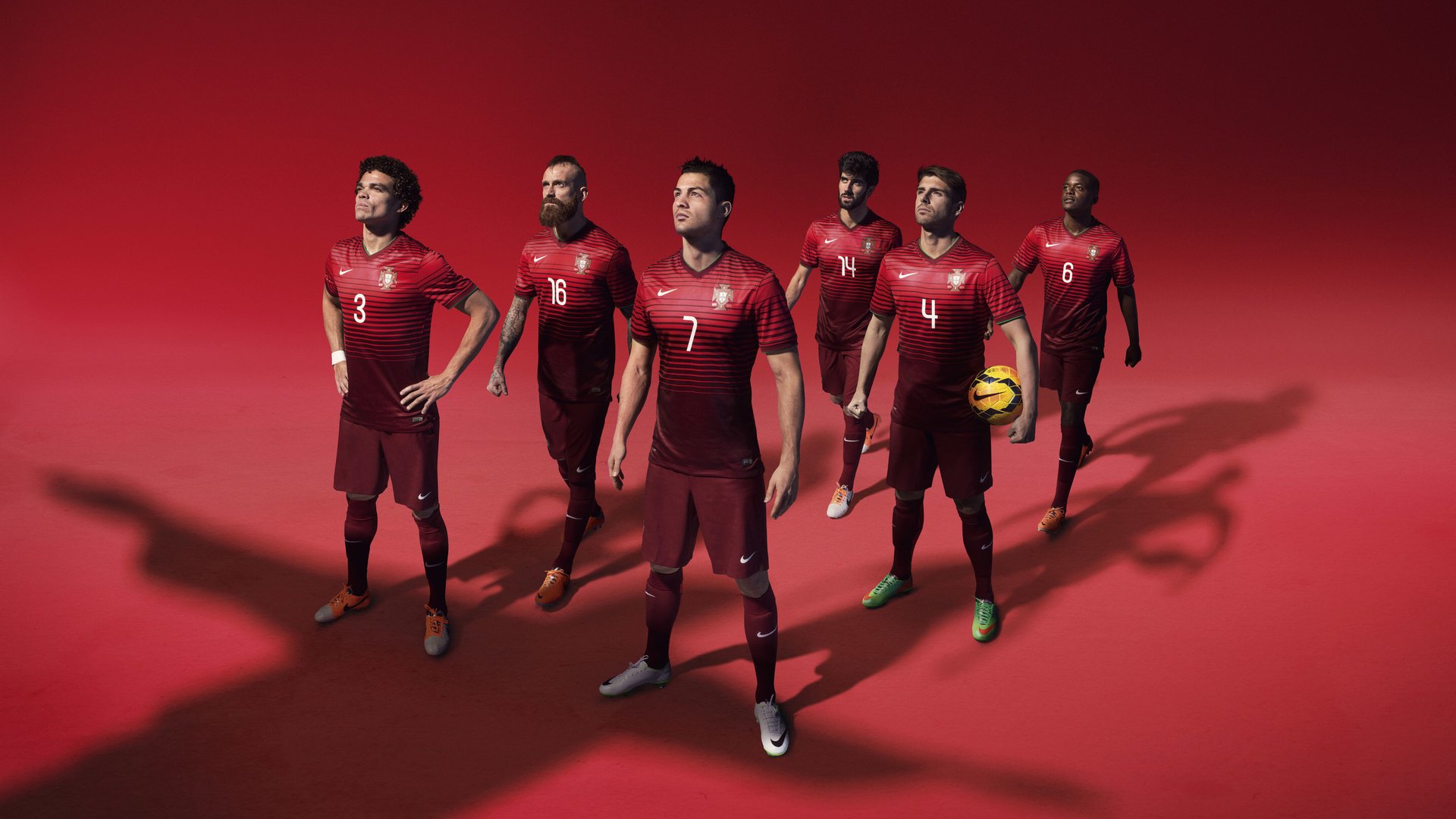 欧冠半决赛:拜仁被曼城淘汰后 内部爆出更衣室矛盾传闻